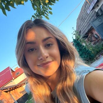 Babysitter in Zagreb: Lana