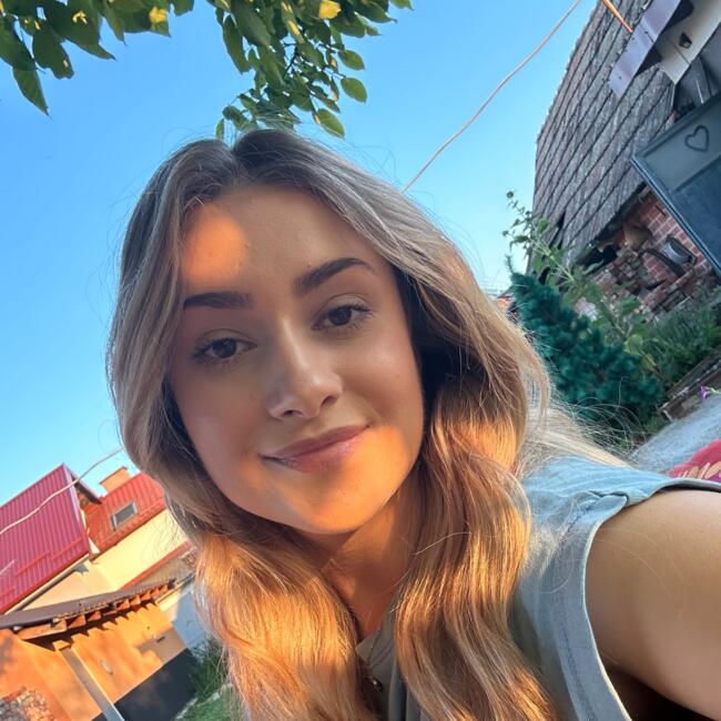 Babysitter in Zagreb: Lana