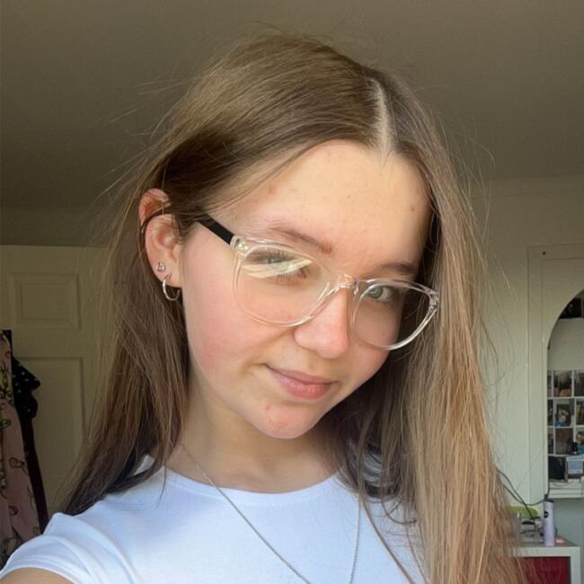 Babysitter in Prestonpans: Ava