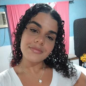 Babysitter in Santos: Yasmin