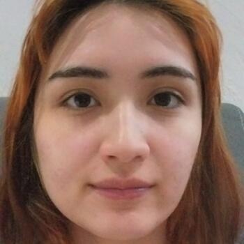 Babysitter in Saint-Etienne: Elina
