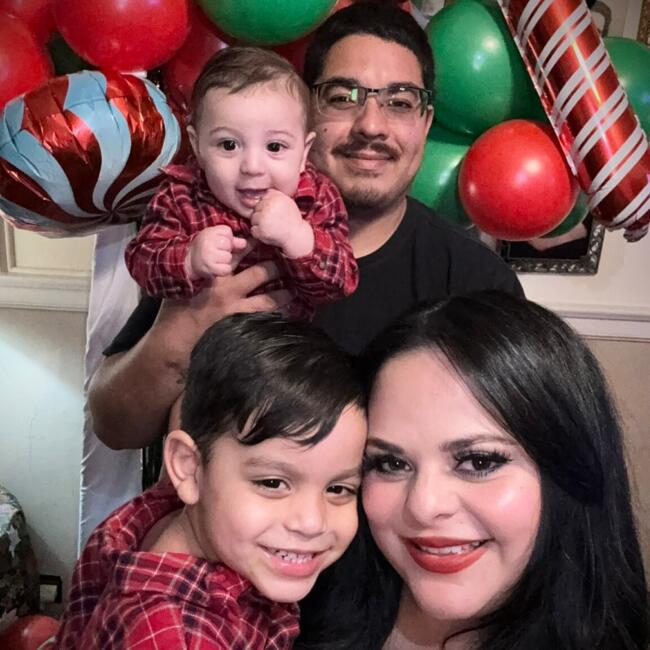 Babysitting job in Laredo: Jose