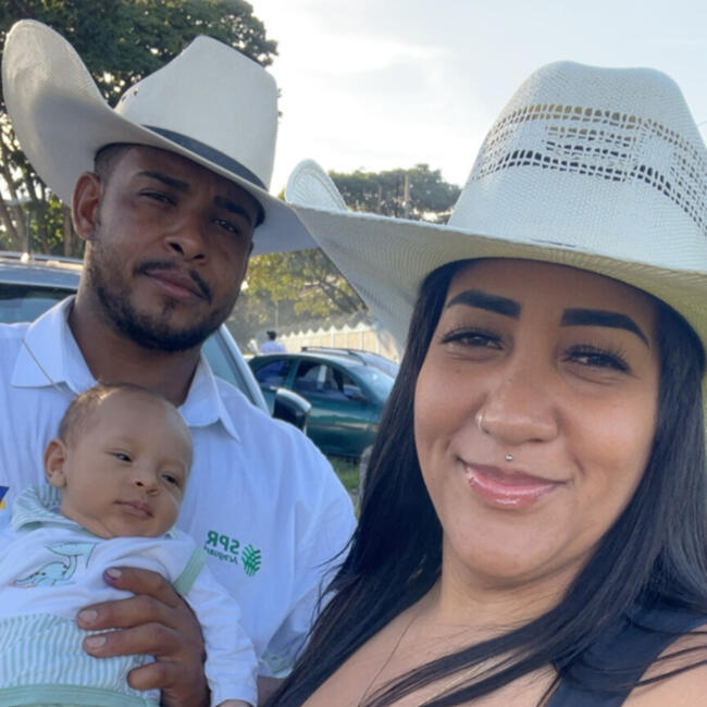Emprego de babá em Araguari: Luana