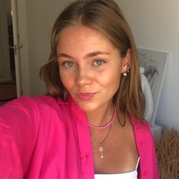 Babysitter in Nice: Carla