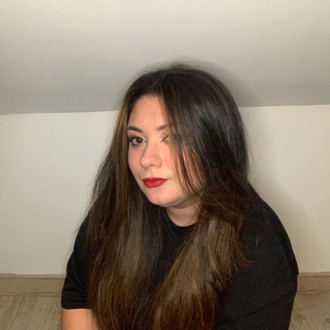 Babysitter in Lille: Yaelle