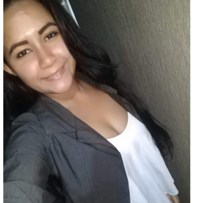 Babysitter in Trindade: Thaynara