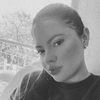 Babysitting job in Floridablanca: babysitting job Laura