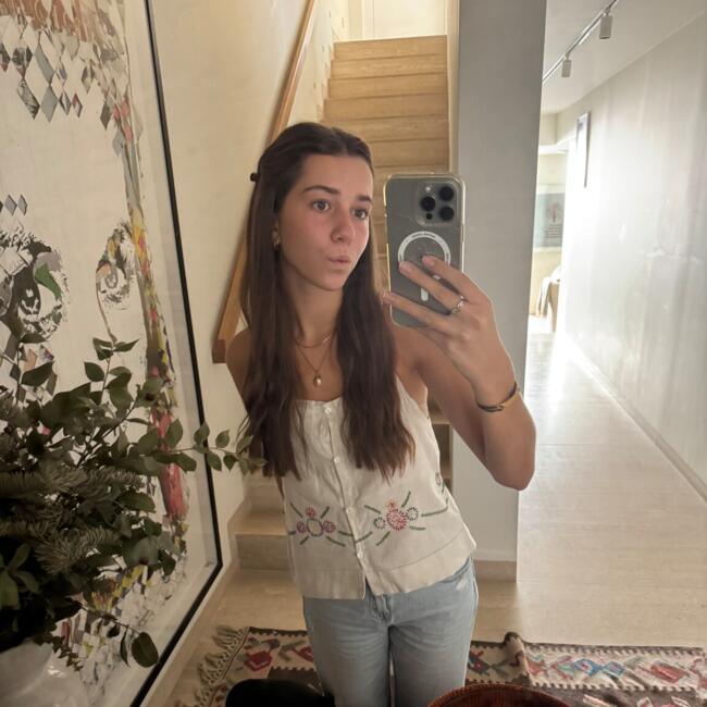 Babysitter in Lisbon: Luisa