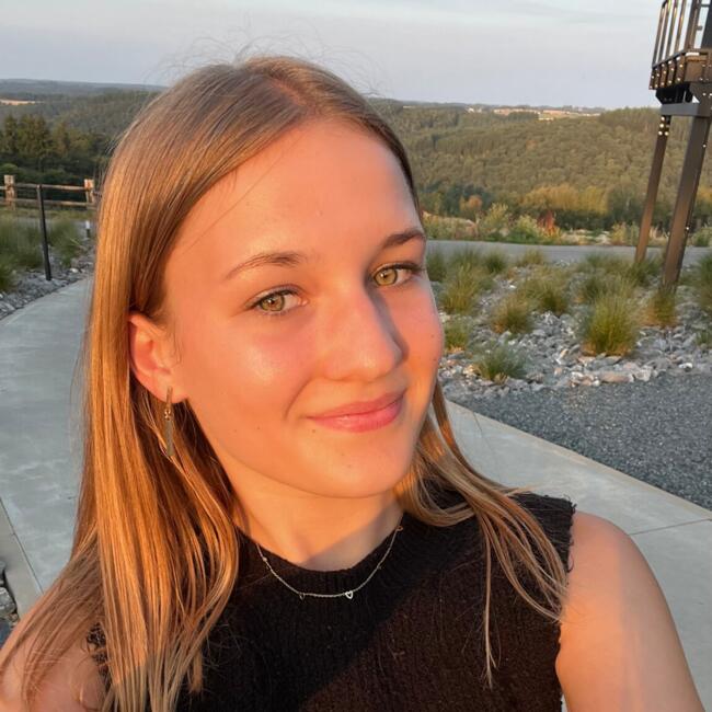 Babysitter in Heist-op-den-Berg: Janne