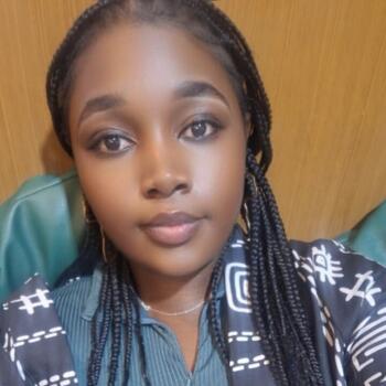 Babysitter Riyadh: Sinaida