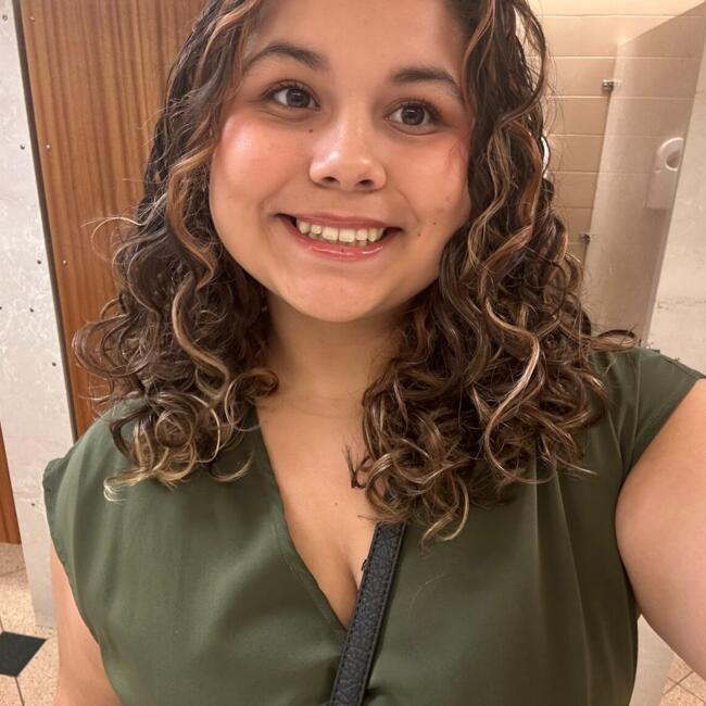 Babysitter in Hampton: Gabby