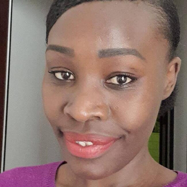 Babysitter in Genoa: Silvia akiru
