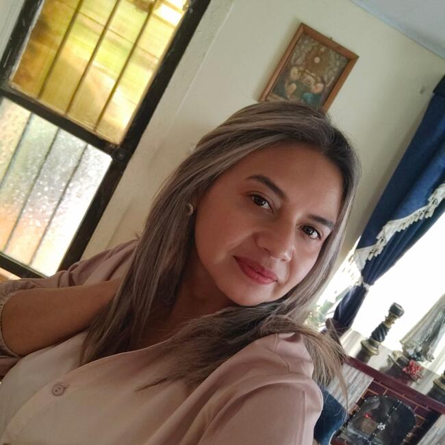 Babysitter στην περιοχή Pasto: Maria Teresa