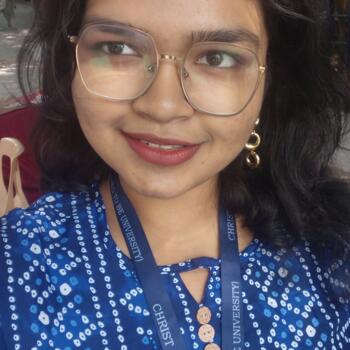 बंगलौर में बेबीसिटर: Aarohi