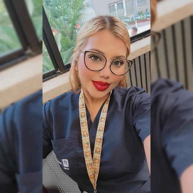 Canguro en Valencia: Yuli Arguello