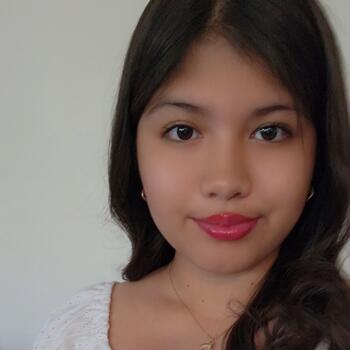 Babysitter in Porterville: Michelle