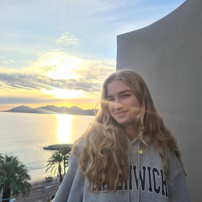 Babysitter in Central Coast: Isabel