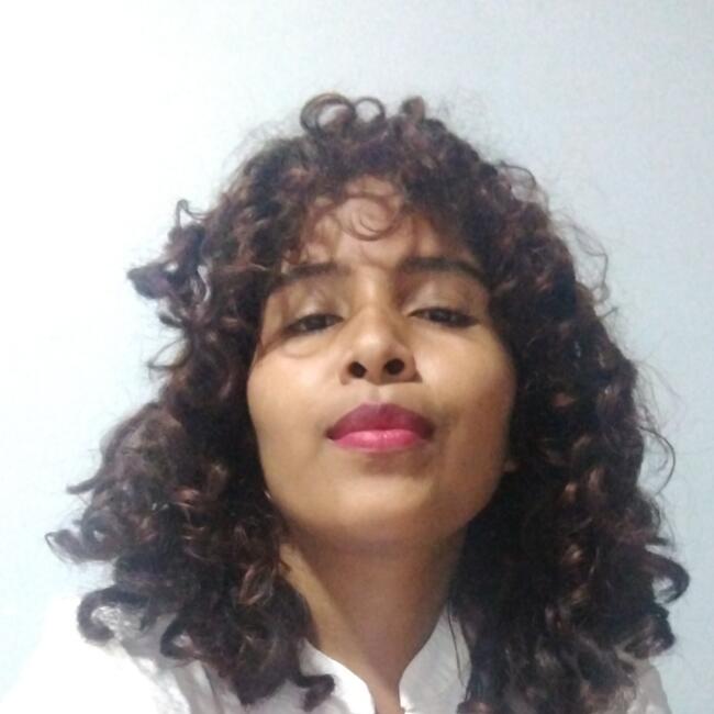 Niñera en Nuevo Emperador: Luciel