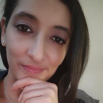 Babysitter in Saint-Étienne-du-Rouvray: Gladys