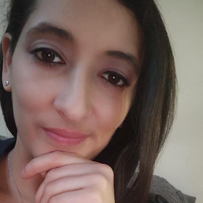 Babysitter in Saint-Étienne-du-Rouvray: Gladys