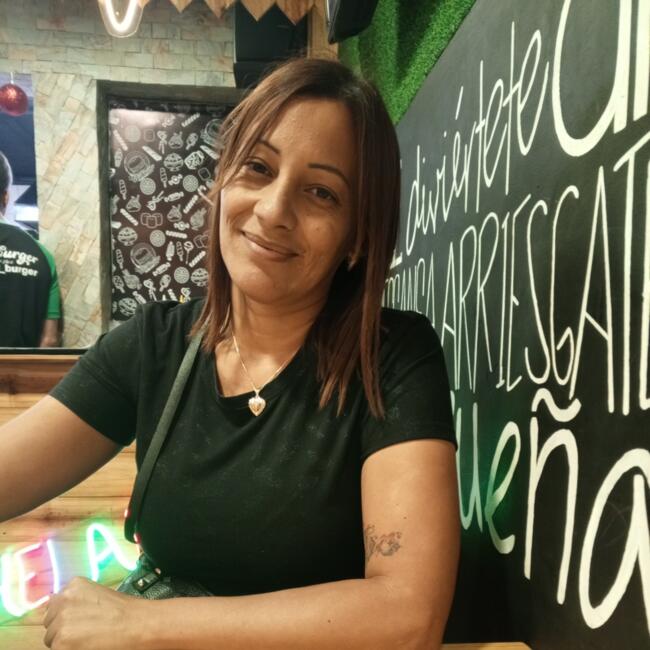 Canguro en Valencia: Yurexi