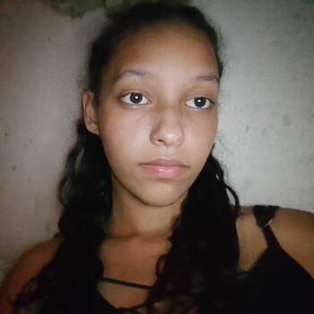 Babá em Porto Alegre: Stéffany