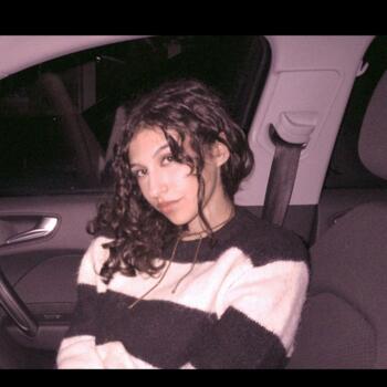 Babysitter a Modena: Ilaria