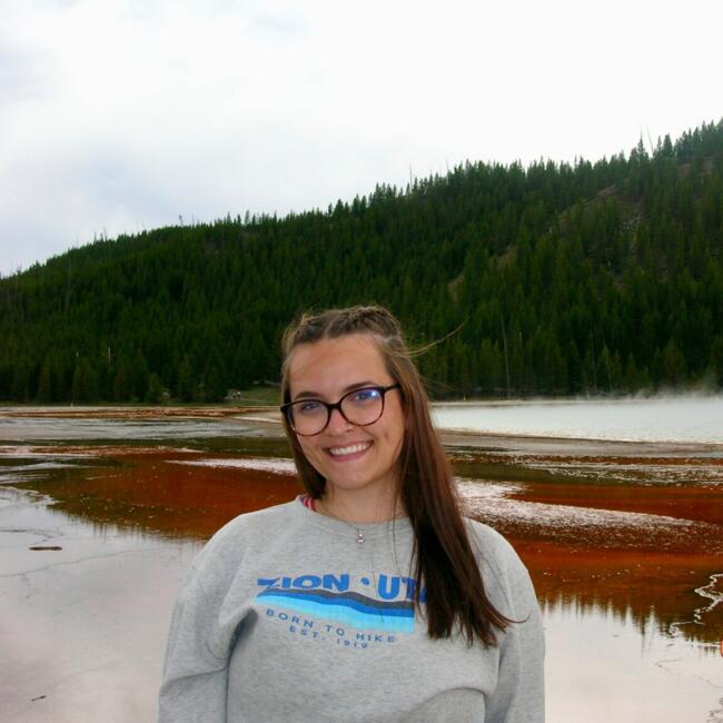 Babysitter in Las Vegas: Madalyn