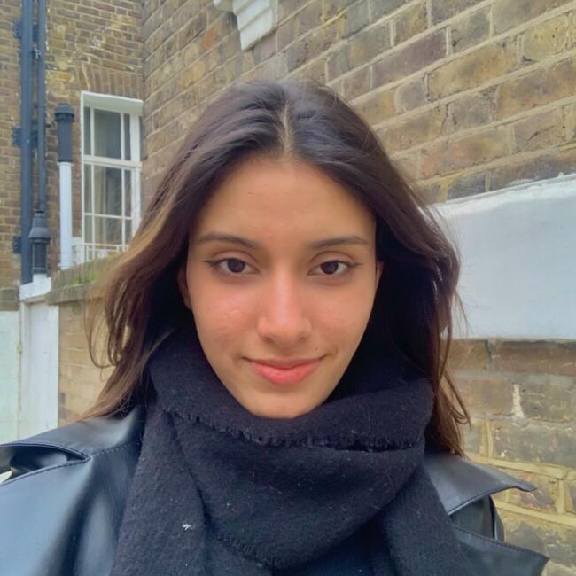 Babysitter in London: Nimisha