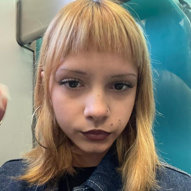 Babysitter em Cascais: Cecília