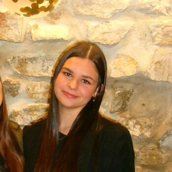 Babysitter in Saint-Lager-Bressac: Anais