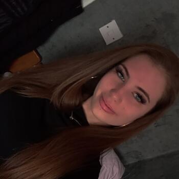 Babysitter in Canterbury: Juliette