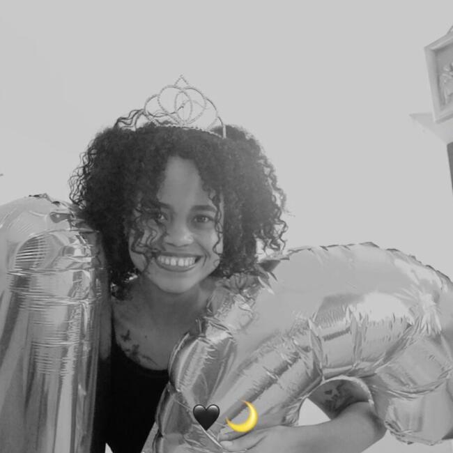 Babysitter in Kingston: Lorena