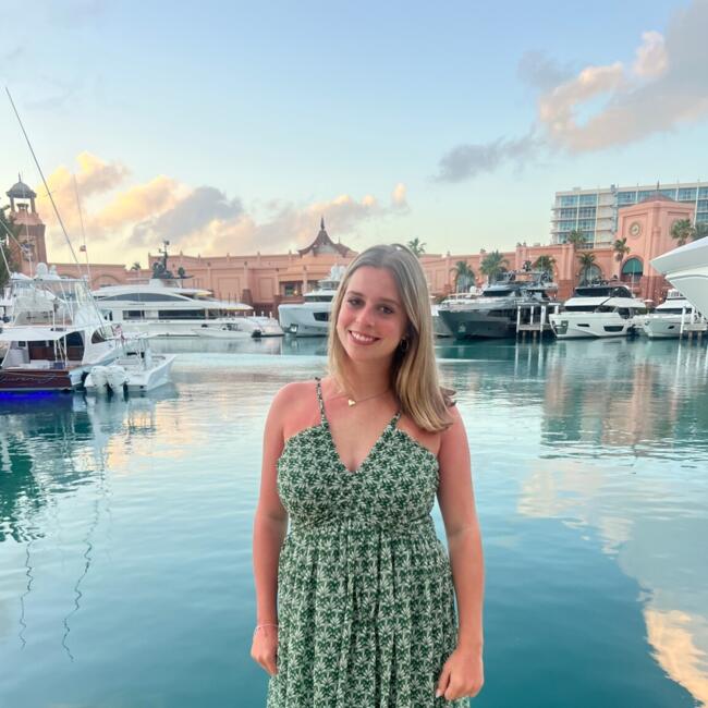 Babysitter in Charlottesville: Anna