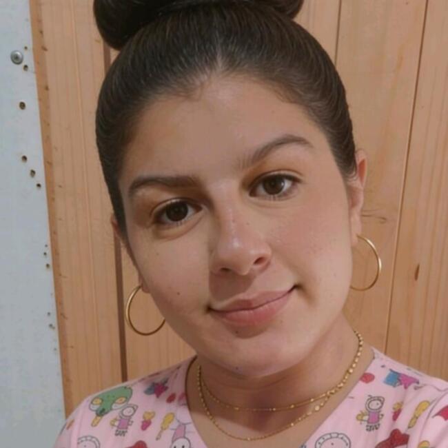 Babysitter in Cachoeirinha: Juliana