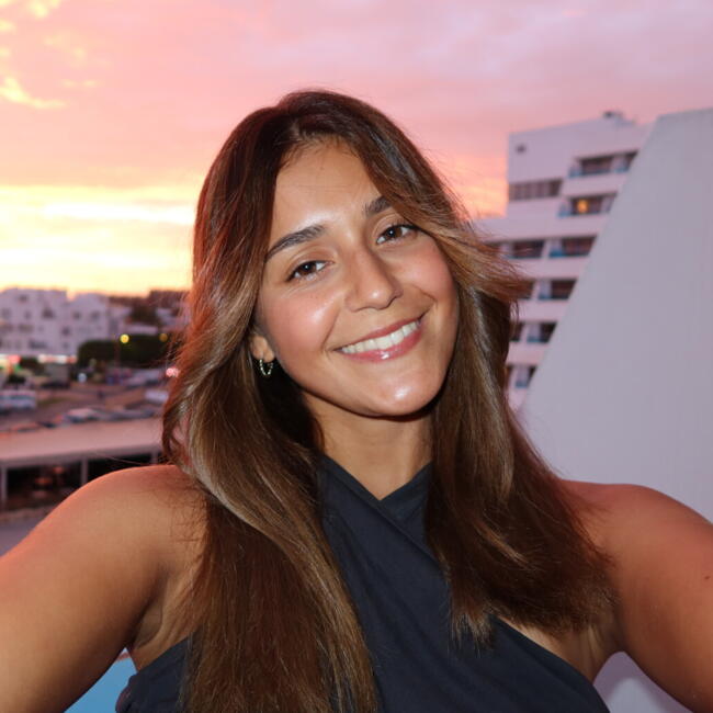 Babysitter in Cascais: Inês