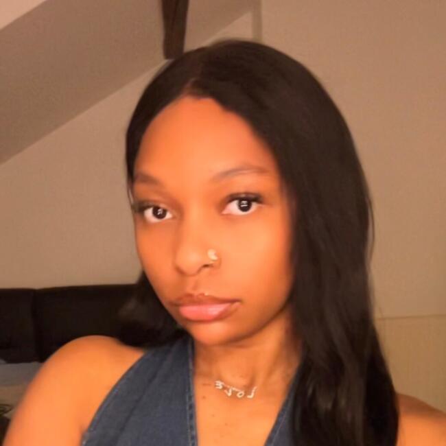 Babysitter in Thionville: Célia