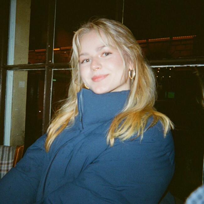 Babysitter in Bristol: Aiona