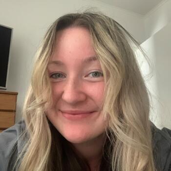 Babysitter in Masterton: Leila