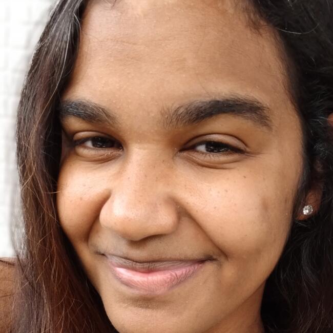 Babysitter in Niterói: Daniela