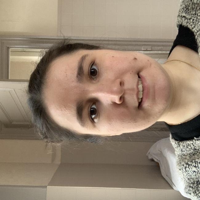 Babysitter in Troyes: Honorine