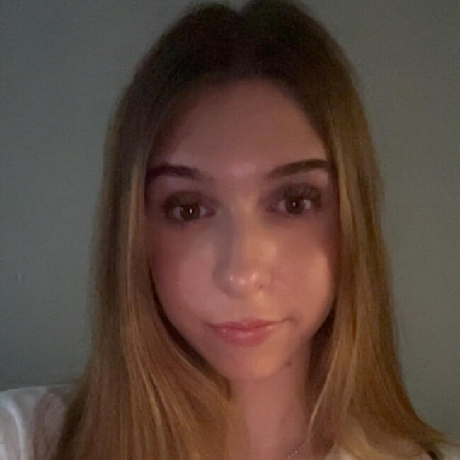 Babysitter in Perth: Zara