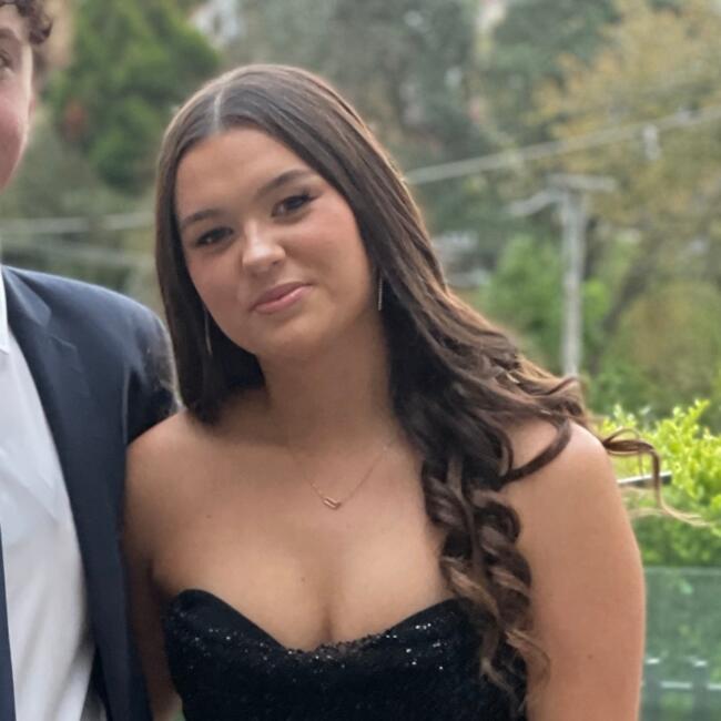 Babysitter in Auckland: Bella