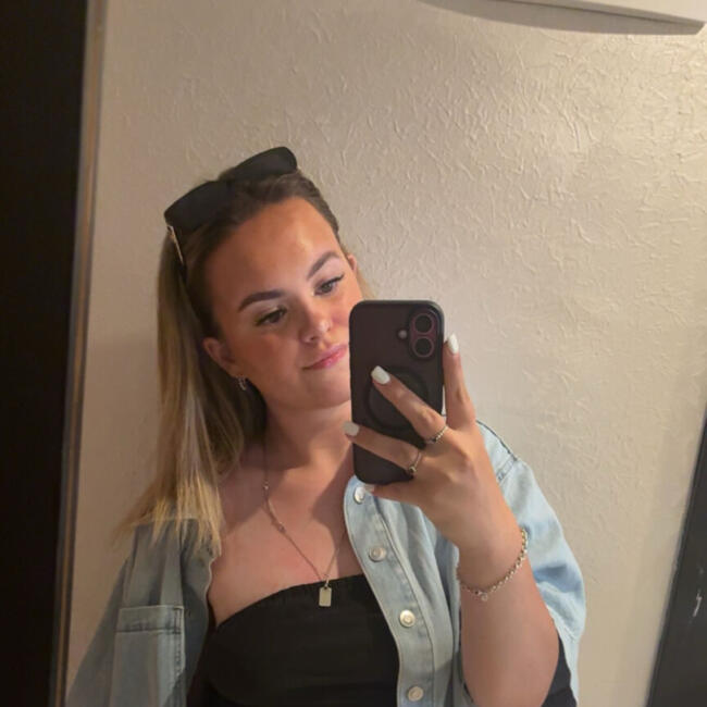 Babysitter in Telford: Emily