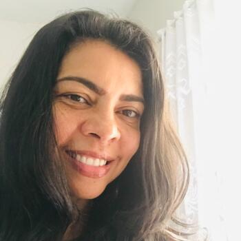 Babá em Vitória: Isa Martins