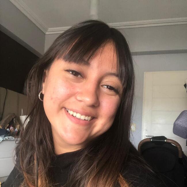 Babysitter in Aldo Bonzi: Maya