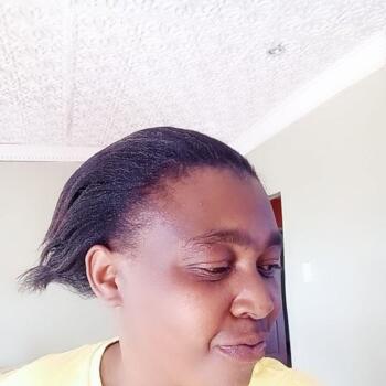 Nanny Mthatha: Akhona Skhonza