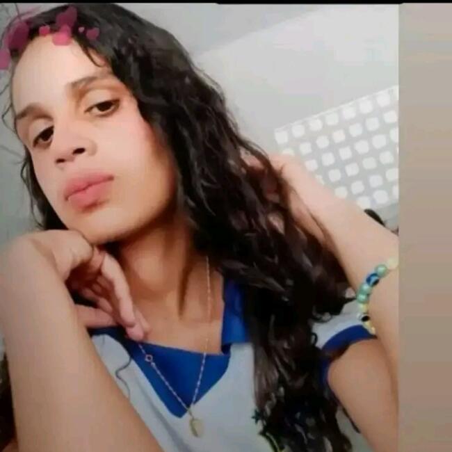 Emprego de babá em Bayeux: Thaynara da silva