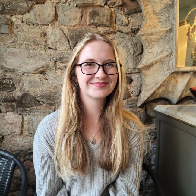 Babysitter in Plymouth: Scarlett