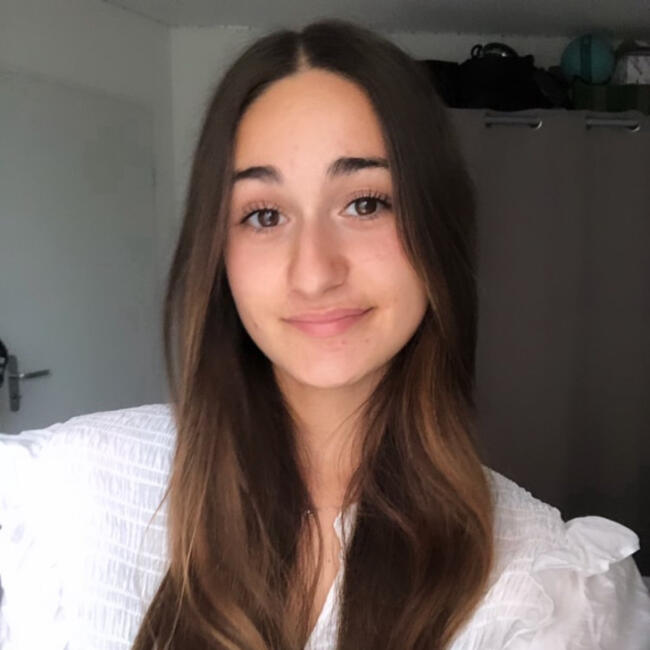 Babysitter in Châtelaillon-Plage: Célia